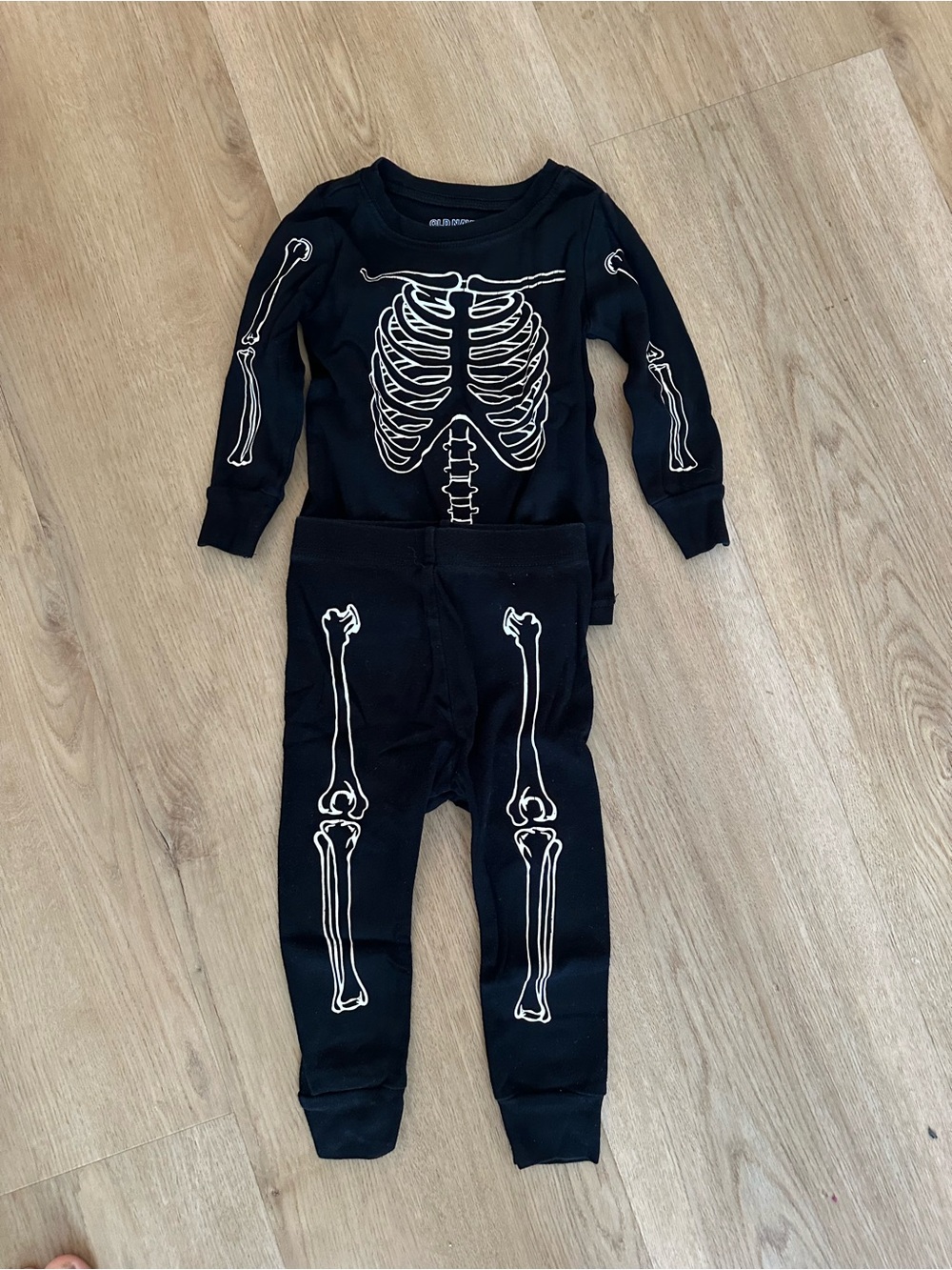 Old Navy Black and White Kids Skeleton Pajama Set
